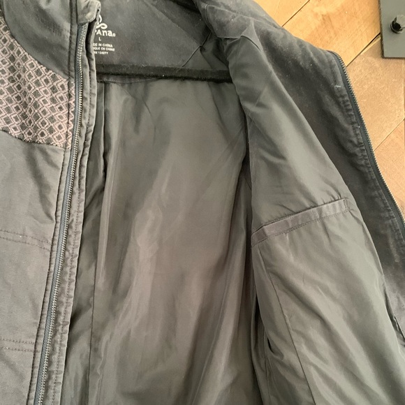 PrAna Vest with Zipper and Pockets - Picture 5 of 8